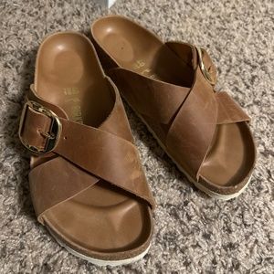 EUC Birkenstock Siena Big Buckle sz 40 (9-9.5)